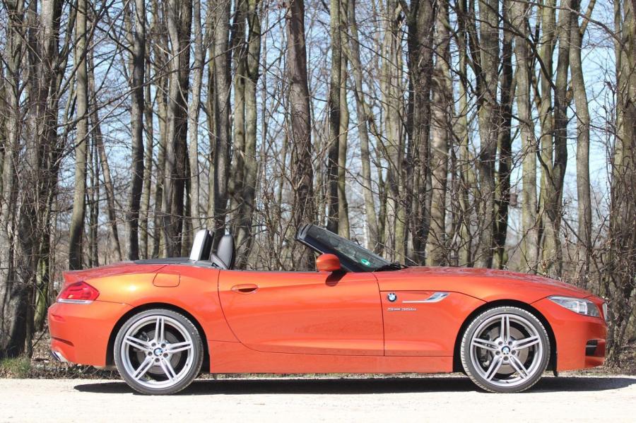  BMW Z4 sDrive 3.5is 2014 года  (фото 22 из 24)